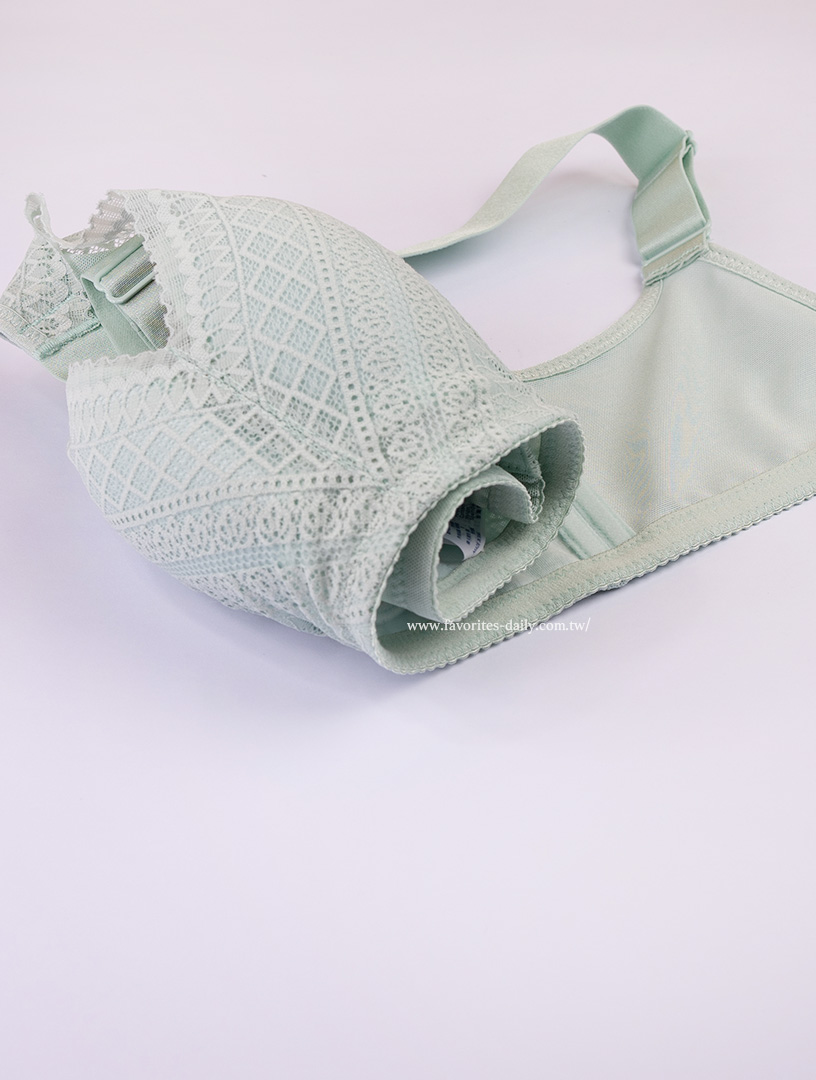 MIT輕風浪花 膠原蛋白 無鋼圈機能內衣(燕麥膚)